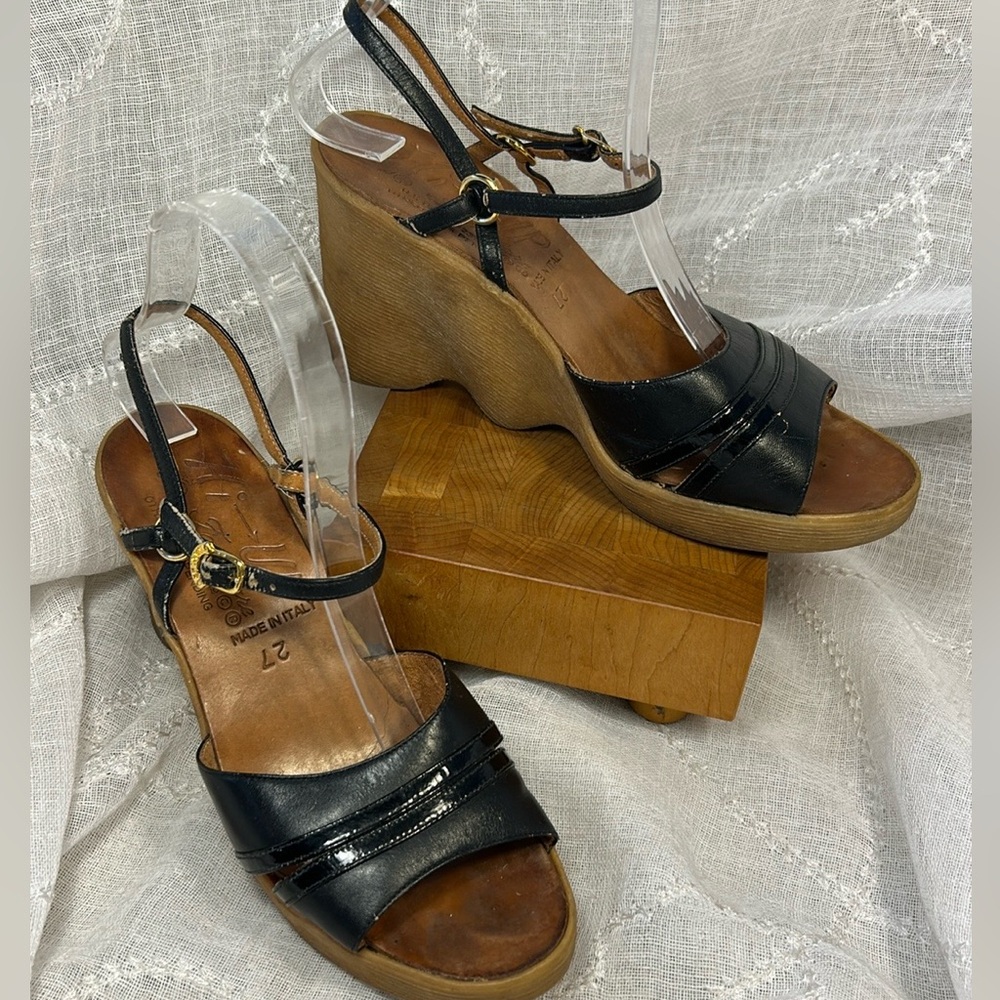 Famolare made in Italy leather wedge sandals